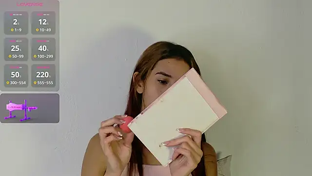 Iamkarlaa doll online show from November 11, 2025, 8:47 am