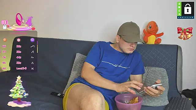 Snapshot of _Ottis_ chatting on November 15, 2025, 12:41 am Ottis online show from November 15, 2025, 12:41 am