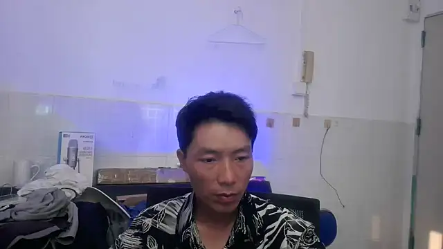 xhqds online show from April 22, 2026, 8:39 am