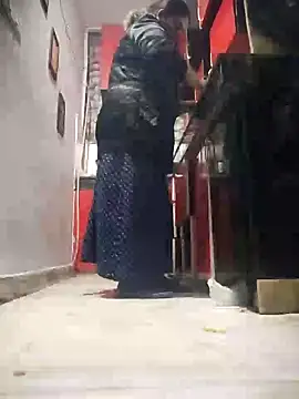 Snapshot of kirti__arora chatting on December 30, 2024, 4:31 am kirti arora online show from December 30, 2024, 4:31 am