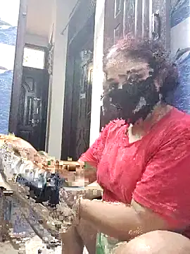 Snapshot of kirti__arora chatting on September 27, 2025, 6:51 am kirti arora online show from September 27, 2025, 6:51 am