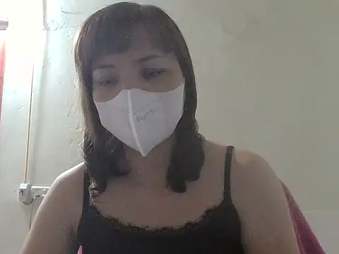 Snapshot of Angela-Eira chatting on April 24, 2026, 9:17 pm Angela-Eira online show from April 24, 2026, 9:17 pm