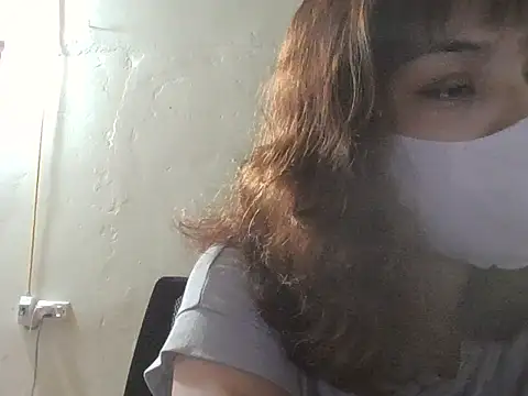 Snapshot of Angela-Eira chatting on May 10, 2026, 9:31 pm Angela-Eira online show from May 10, 2026, 9:31 pm