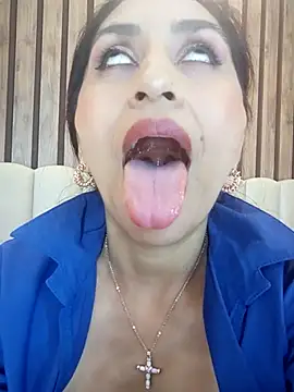 Snapshot of MonicaMoret chatting on February 19, 2025, 6:21 pm MonicaMoret online show from February 19, 2025, 6:21 pm