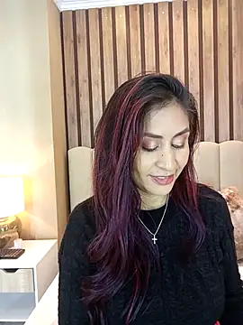 Snapshot of MonicaMoret chatting on March 11, 2025, 12:17 pm MonicaMoret online show from March 11, 2025, 12:17 pm