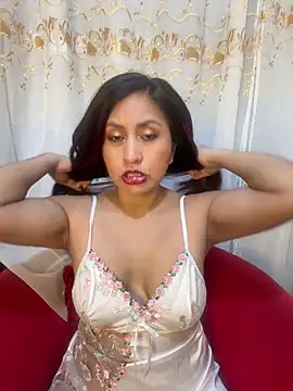 MonicaMoret online show from January 12, 2026, 12:10 pm