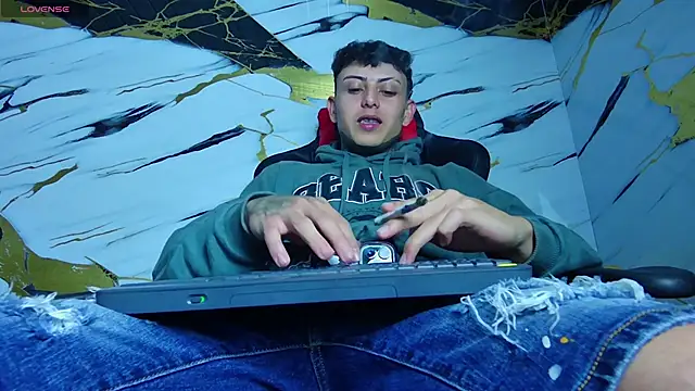 Kevin22 222 online show from February 9, 2025, 2:49 am