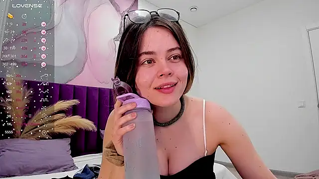 Kelly Cuutie online show from January 25, 2025, 8:21 am