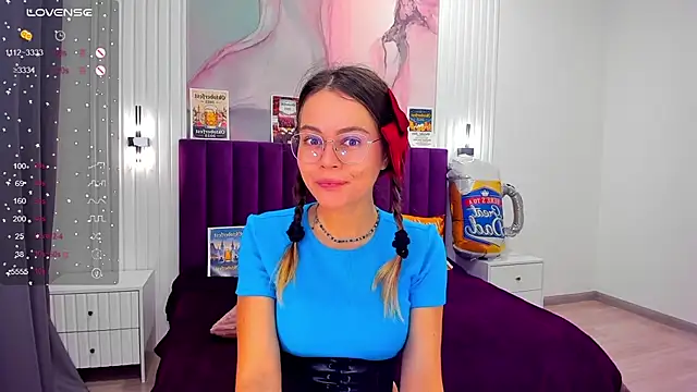 Kelly Cuutie online show from September 20, 2025, 12:11 am