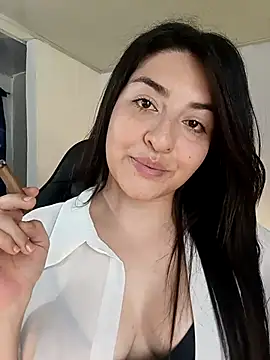 Snapshot of moritalatina chatting on July 17, 2026, 8:24 pm moritalatina online show from July 17, 2026, 8:24 pm