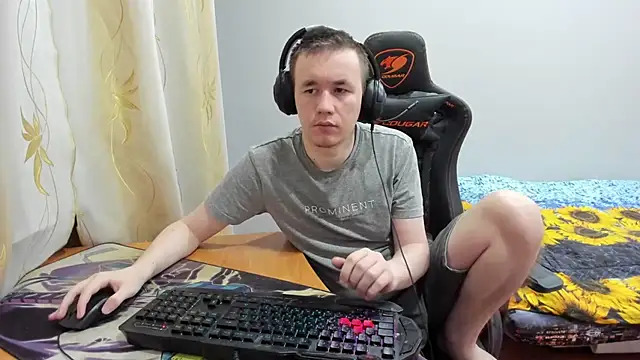 iliaskrislove online show from October 27, 2025, 10:03 pm