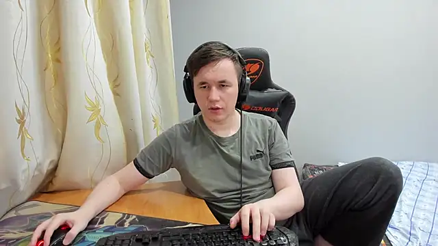 iliaskrislove online show from May 22, 2026, 9:53 pm