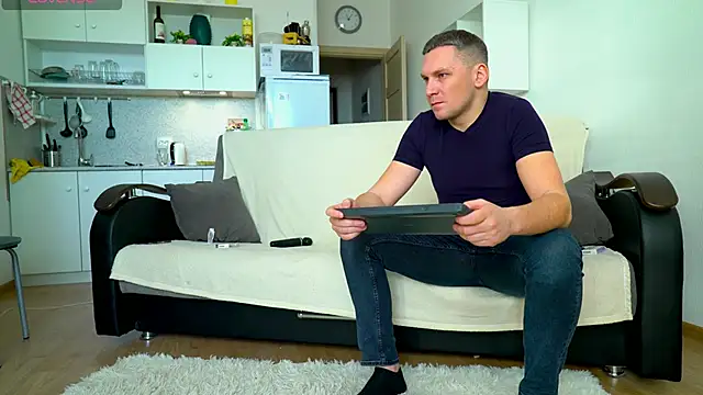 Snapshot of littlesweettifany chatting on December 4, 2024, 10:02 am littlesweettifany online show from December 4, 2024, 10:02 am