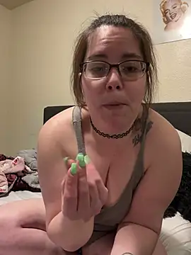 FreakNastyLacie online show from March 4, 2025, 1:23 am