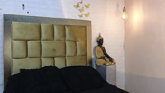 ximenawilliamss online show from February 8, 2026, 9:07 pm