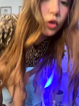 antonelaswete02 online show from October 2, 2025, 11:34 pm