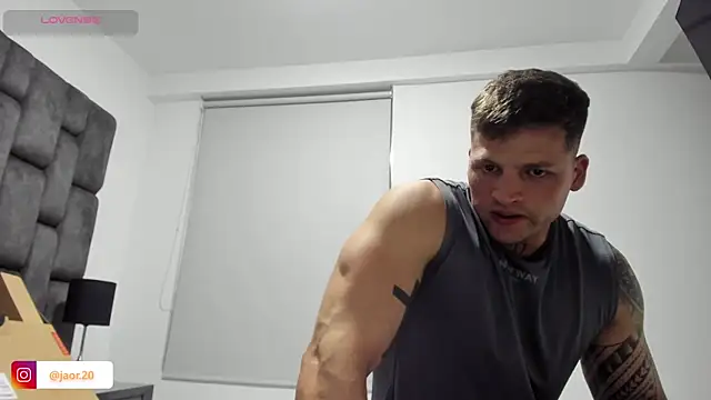 Jaor owens20 online show from November 11, 2025, 1:49 am