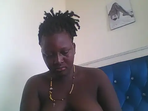 Snapshot of Heavy_ass chatting on March 21, 2025, 6:16 am Heavy ass online show from March 21, 2025, 6:16 am