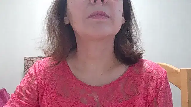 Snapshot of HollyJewel chatting on January 9, 2026, 12:08 pm HollyJewel online show from January 9, 2026, 12:08 pm