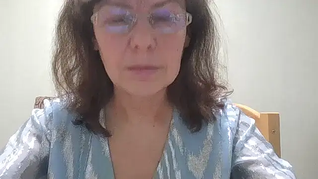 Snapshot of HollyJewel chatting on February 26, 2026, 3:00 pm HollyJewel online show from February 26, 2026, 3:00 pm