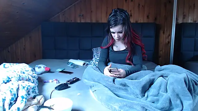 BoeseMoni1998 online show from February 7, 2025, 9:58 am