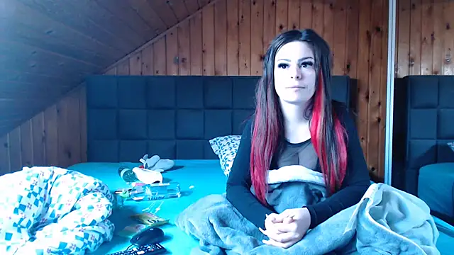 BoeseMoni1998 online show from February 25, 2025, 10:37 am