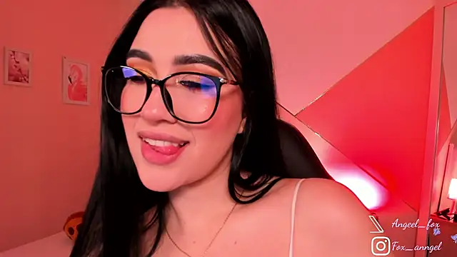 angeel fox online show from December 20, 2025, 1:07 pm