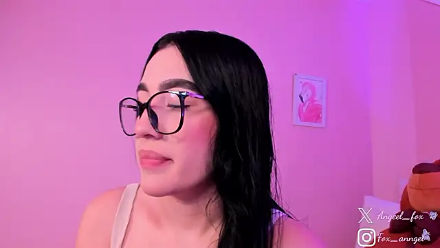 angeel fox online show from March 27, 2026, 4:07 am