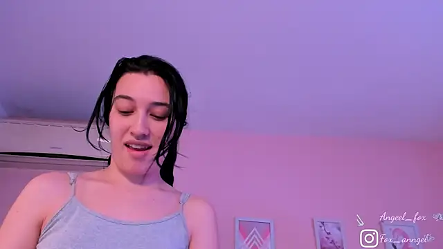 Snapshot of angeel_fox chatting on May 12, 2026, 2:30 am angeel fox online show from May 12, 2026, 2:30 am