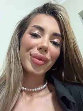 ArianaArianna online show from September 11, 2025, 11:54 am