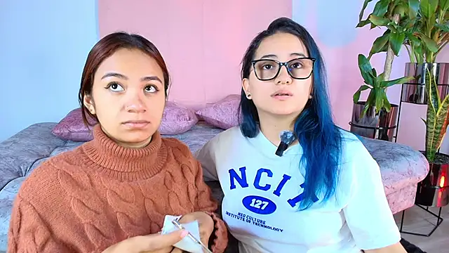 Jules n Gia online show from September 25, 2025, 10:30 am