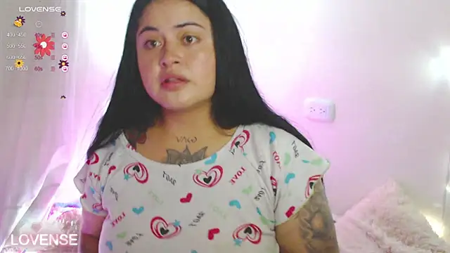 Snapshot of PamelaDoouce chatting on February 5, 2025, 8:00 am PamelaDoouce online show from February 5, 2025, 8:00 am