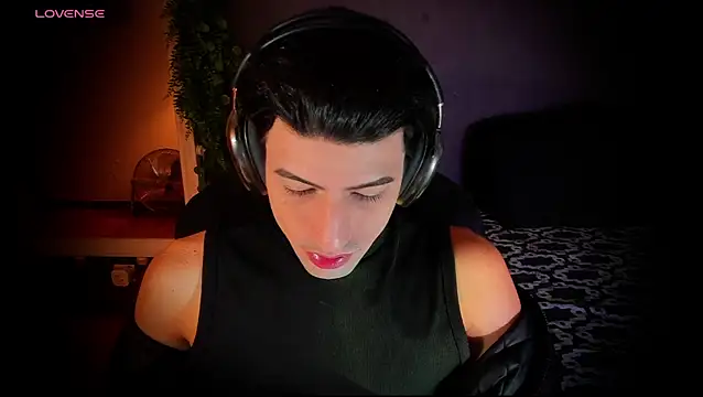 newjeff online show from December 4, 2025, 4:59 pm