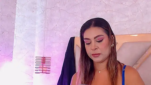 Snapshot of JoannaStanford chatting on April 16, 2026, 12:11 am JoannaStanford online show from April 16, 2026, 12:11 am