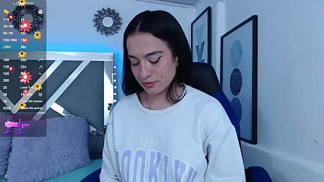 Snapshot of ZaraDames_ chatting on January 31, 2025, 4:47 am ZaraDames online show from January 31, 2025, 4:47 am