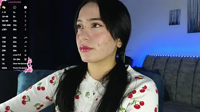 Snapshot of ZaraDames_ chatting on November 9, 2025, 3:05 am ZaraDames online show from November 9, 2025, 3:05 am