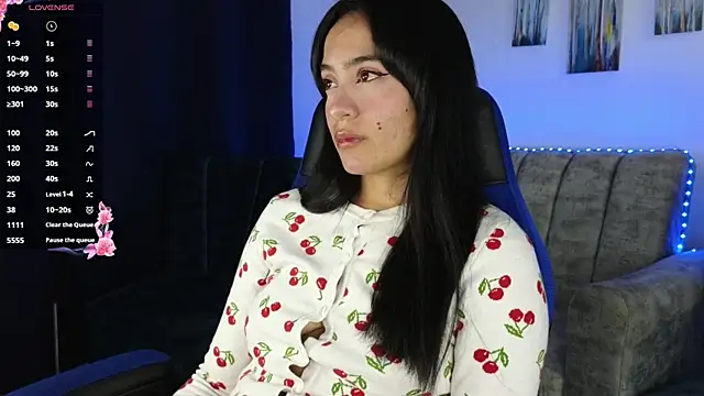 Snapshot of ZaraDames_ chatting on January 11, 2026, 3:11 am ZaraDames online show from January 11, 2026, 3:11 am