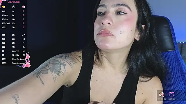 Snapshot of ZaraDames_ chatting on February 20, 2026, 6:26 am ZaraDames online show from February 20, 2026, 6:26 am