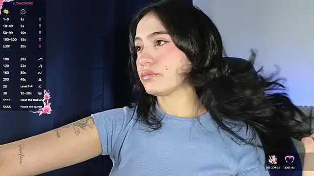 Snapshot of ZaraDames_ chatting on February 22, 2026, 4:13 am ZaraDames online show from February 22, 2026, 4:13 am