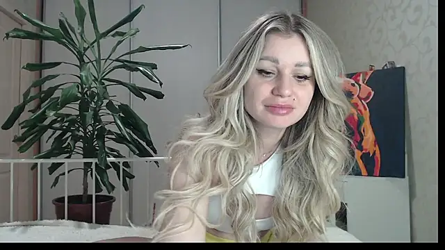 Snapshot of ShyEvaa chatting on May 14, 2026, 5:53 pm ShyEvaa online show from May 14, 2026, 5:53 pm