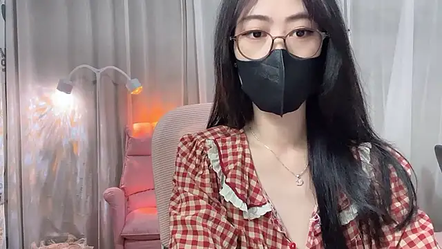  minji bae online show from April 16, 2026, 5:36 pm