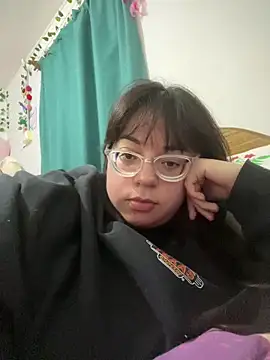 indiegirl666 online show from February 1, 2026, 4:33 am