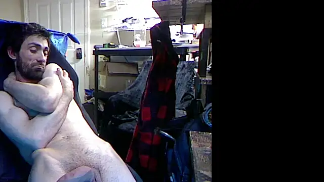 Snapshot of slendt94 chatting on February 24, 2025, 1:24 am slendt94 online show from February 24, 2025, 1:24 am