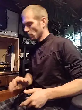 mrwinsalot88 online show from November 18, 2025, 8:08 am