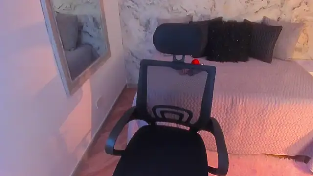 Bella desi  online show from March 9, 2025, 12:53 pm