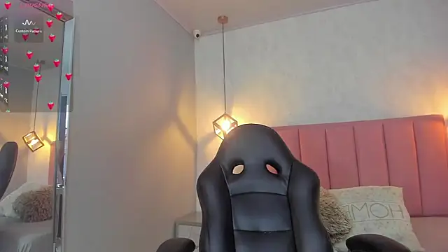 Snapshot of SUNNYCYRUS chatting on February 9, 2026, 12:53 pm SUNNYCYRUS online show from February 9, 2026, 12:53 pm