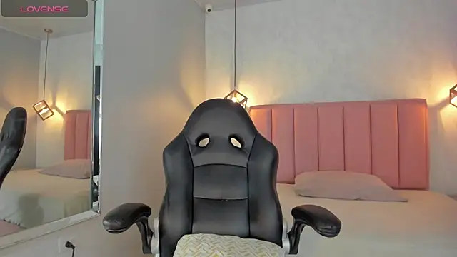 Snapshot of SUNNYCYRUS chatting on February 28, 2026, 12:28 pm SUNNYCYRUS online show from February 28, 2026, 12:28 pm