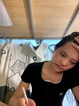 Snapshot of Be-MyMy chatting on September 23, 2025, 3:15 pm Be-MyMy online show from September 23, 2025, 3:15 pm