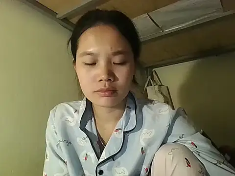 Snapshot of Be-MyMy chatting on November 18, 2025, 12:53 pm Be-MyMy online show from November 18, 2025, 12:53 pm