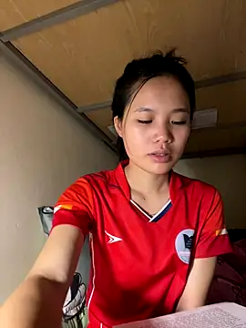 Snapshot of Be-MyMy chatting on December 1, 2025, 12:04 am Be-MyMy online show from December 1, 2025, 12:04 am